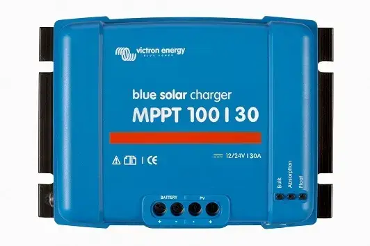 MPPT solární regulátor Victron Energy 100/30 napětí panelů 100V, 30A, Baterie 12V/440Wp nebo 24V/880Wp, Integrovaný Bluetooth Nízká Cena