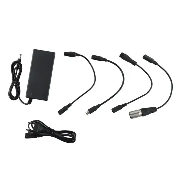 Nabíječka pro elektrickou koloběžku 42V 2A 220V s 5,5mm 1kolíkovým konektorem a sadou 4 redukcí XLR, RCA a 3kolíkových adaptérů Tovární Cena