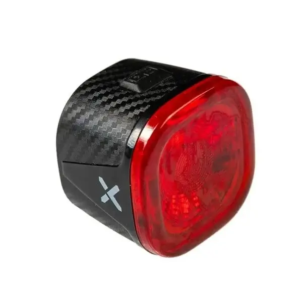 Horká Nabídka Zadní brzdové světlo na kolo 3 x 3 cm Karbonové LED světlo IPX6 Voděodolné USB-C dobíjení Automatické zapnutí a vypnutí Bezpečnostní svítilna