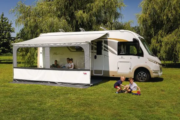 Nová Kolekce Boční stěna BLOCKER 250 pro markýzu– rozměr (A)235 × (B)250cm