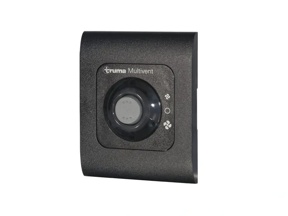 Vysoce Kvalitní Teplovzdušný ventilátor Truma Multivent 12V, černý ovládací panel