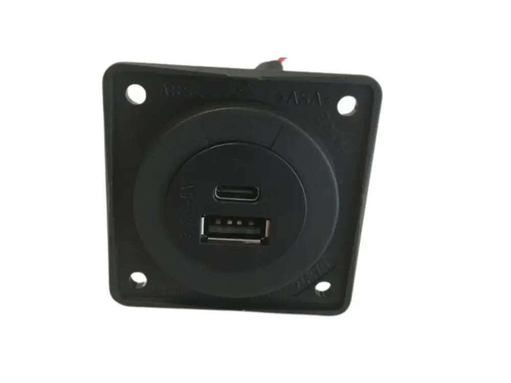 Doprava Zdarma Nabíjecí zásuvka Berger s USB-A/-C 12V, černá