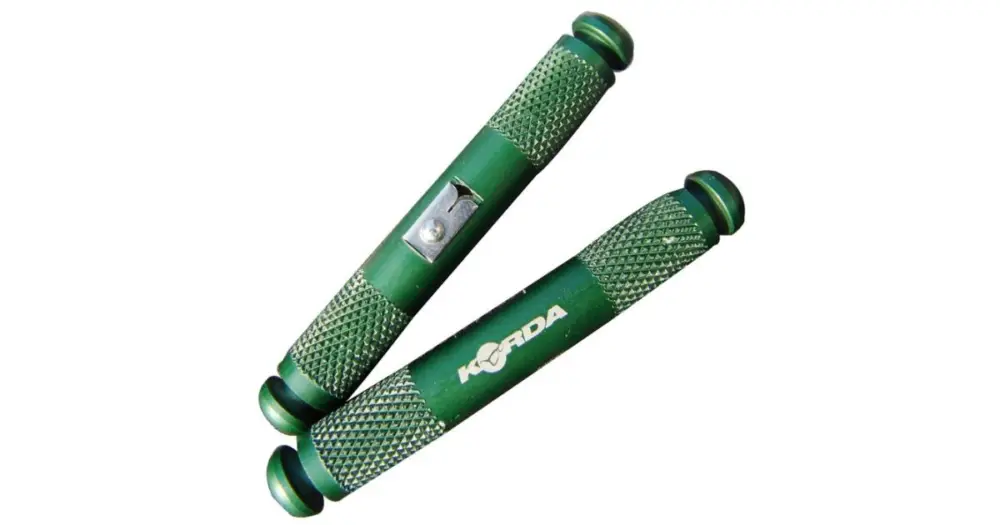 Korda Stahovač Potahu Šňůr Strippa Tool Nová Kolekce