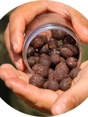 Zlevněný One More Cast Tvrzené Obalené Boilie Cured Hardened Hookbaits Paella 120 g 15 & 18 mm