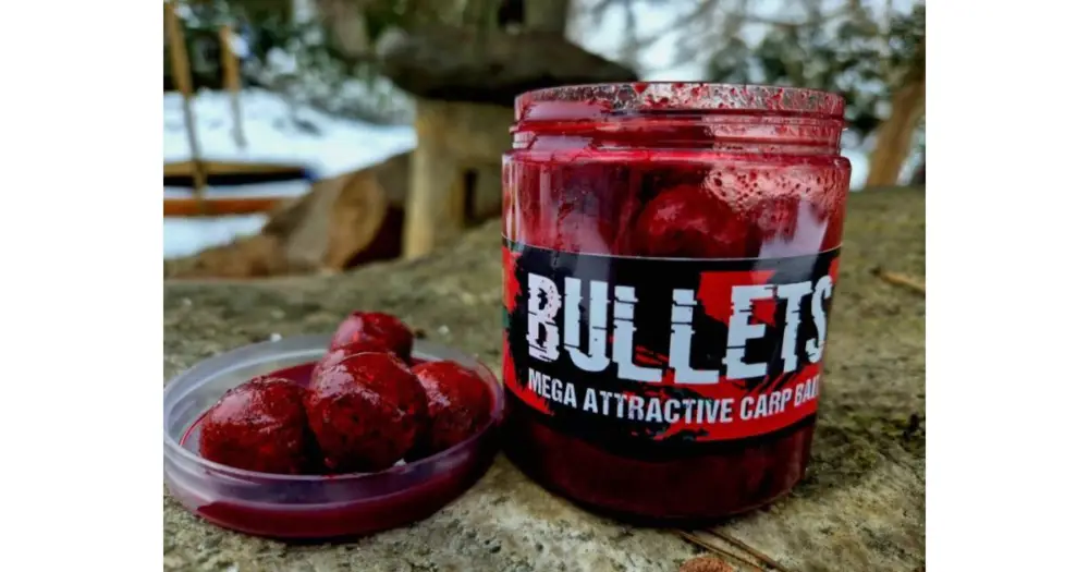 Přímo Od Výrobce G.B.U. Dipované Boilies Bullets Strawberry Punk 200 g